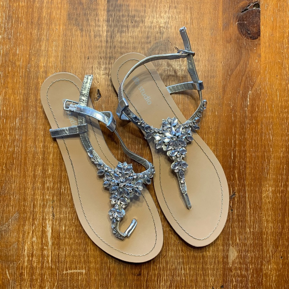 ‼️ Cute blingy strappy sandals